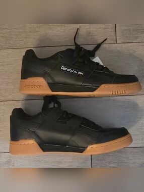 NEW Reebok Men's Workout Plus Shoes SIZE 8.